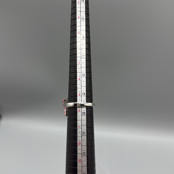 KENNETH JAY LANE FLOWER RING - Picture 6 of 7